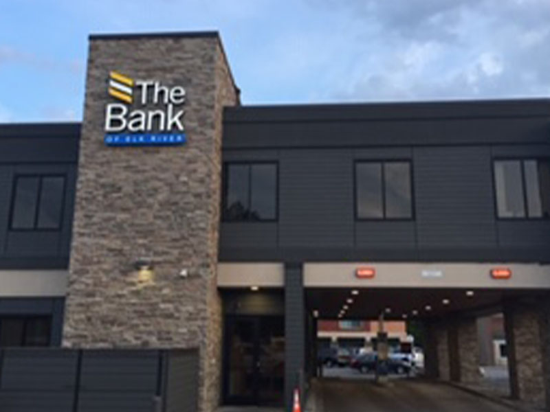 800x600_0003_The Bank of Elk River